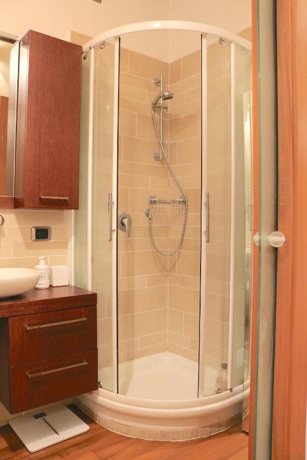 מילאנו Charming Apartment In The Navigli District - 4 People מראה חיצוני תמונה